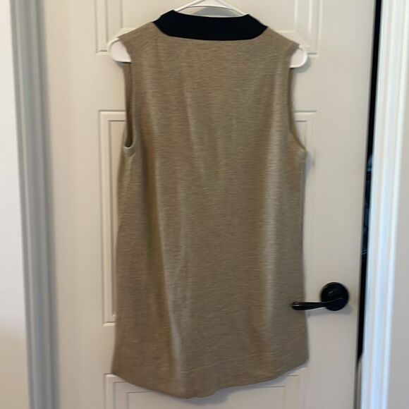 Akris Punto V-neck Sleeveless Sweater - Picture 4 of 5